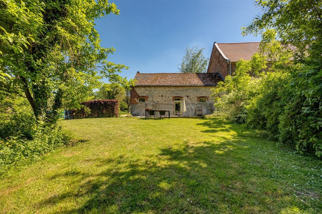 Uniek landhuis met praktijkruimte foto 17