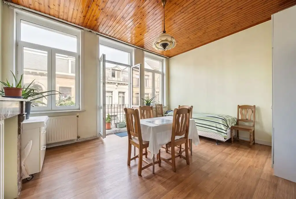 Startersappartement met balkon foto {{pictureIndex}}