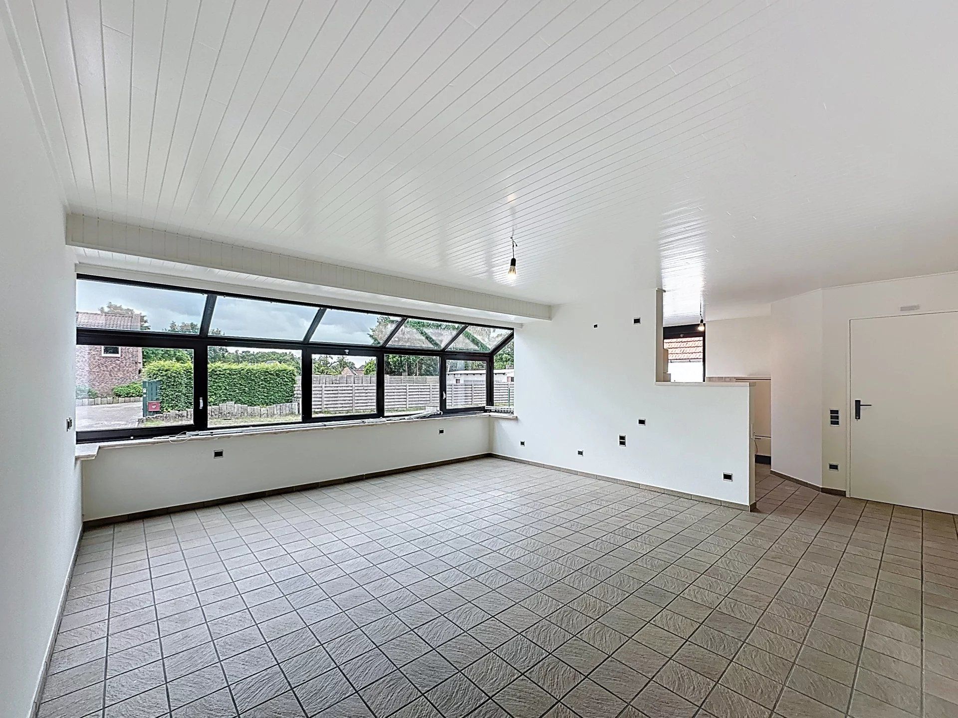 Gerenoveerde woning op groot perceel met 1 slaapkamer en uitbreidingsmogelijkheden. foto 4