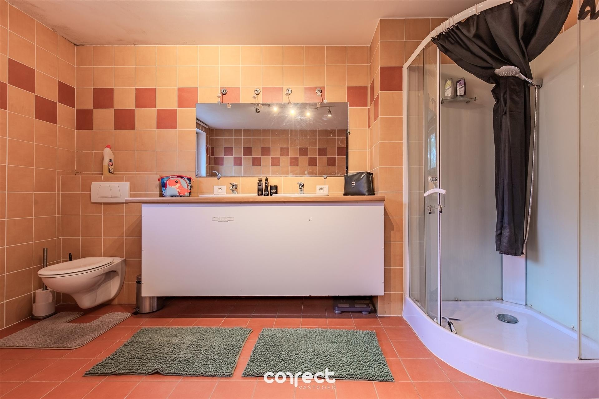 Instapklare halfopen woning met 3 slaapkamers.  foto 10