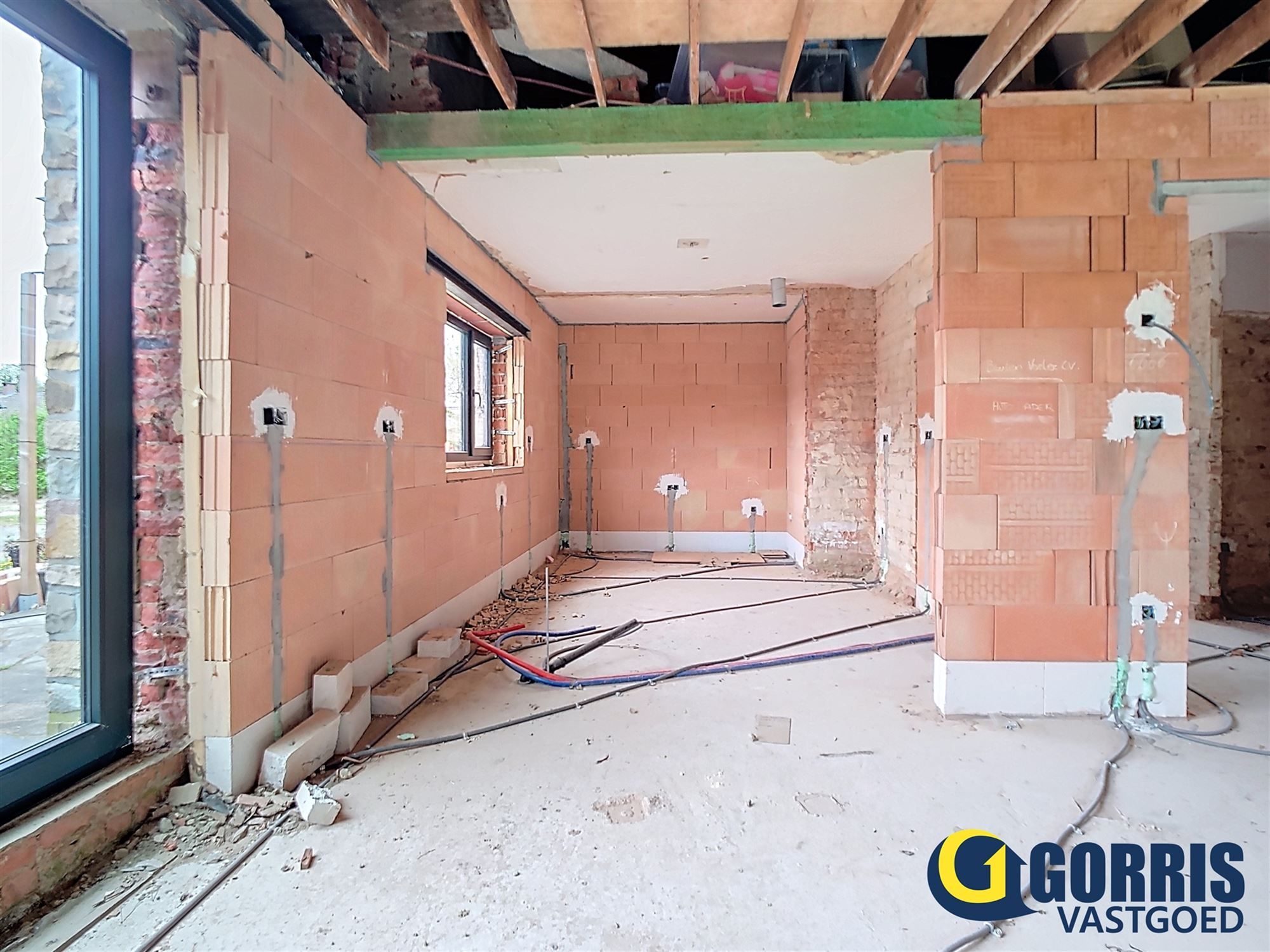 Ruime woning, ruwbouw winddicht te Tremelo foto 4