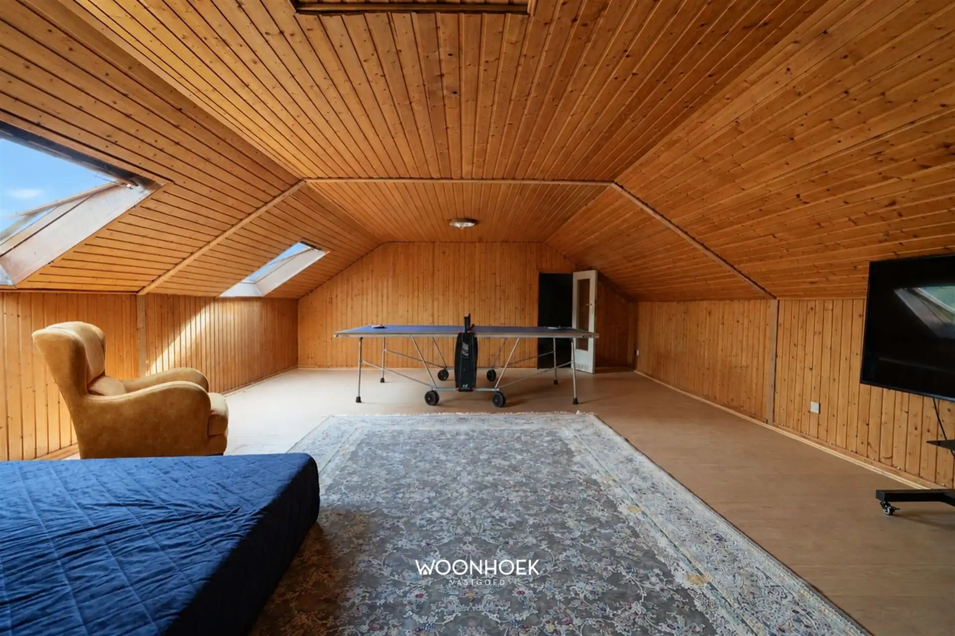Gerenoveerde villa met bureau en 6 slaapkamers! foto 23