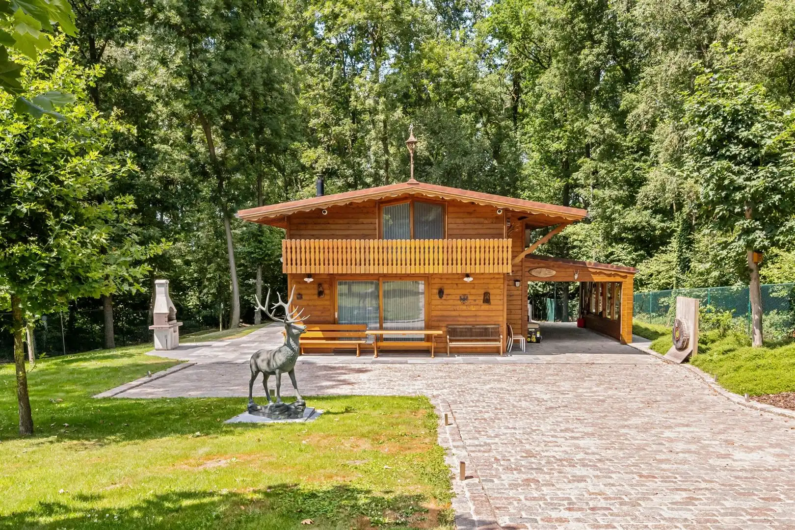 Prachtige Chalet op 3107m² foto 5