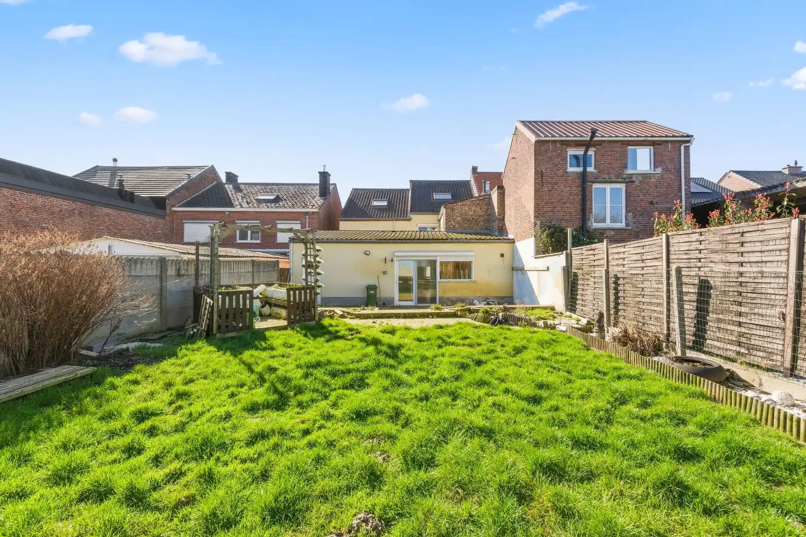 Zeer ruime gezinswoning met 4 slpks (+ 2 doorloopkamers op zolder), garage en tuin foto 29