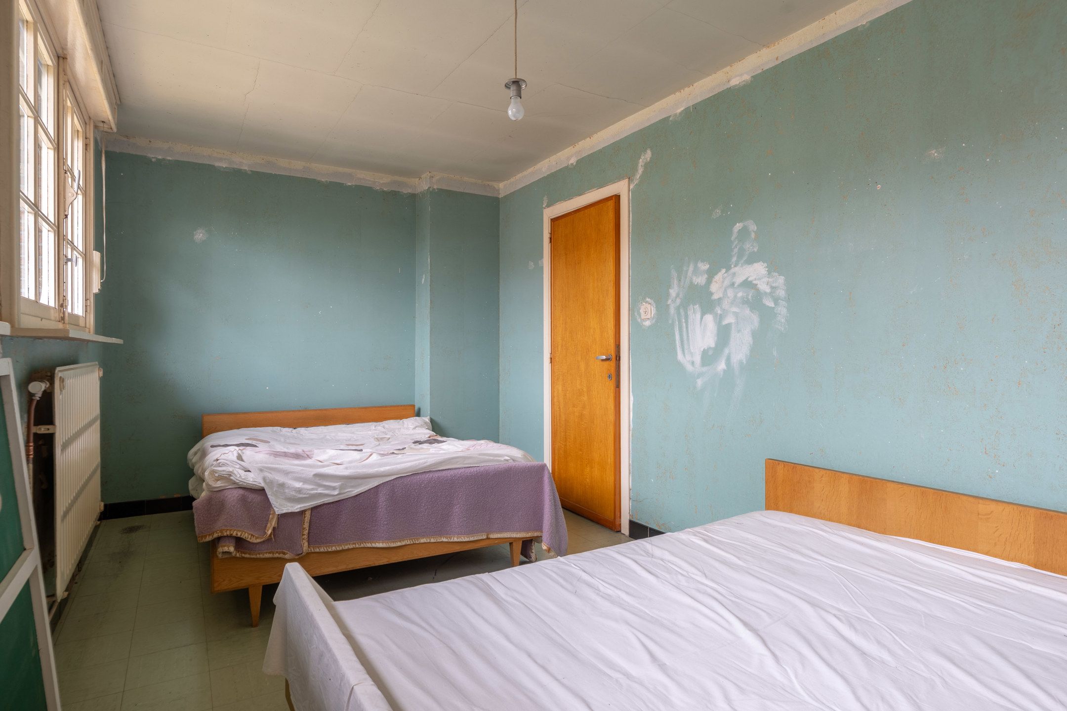 Te renoveren gezinswoning (196m²) op perceel van 1.943m². foto 21