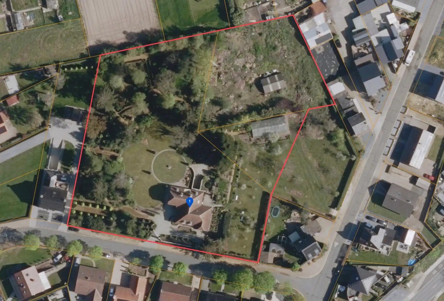 Riante en verzorgde villa van 694m2 op 1ha 00a 18ca! foto 5