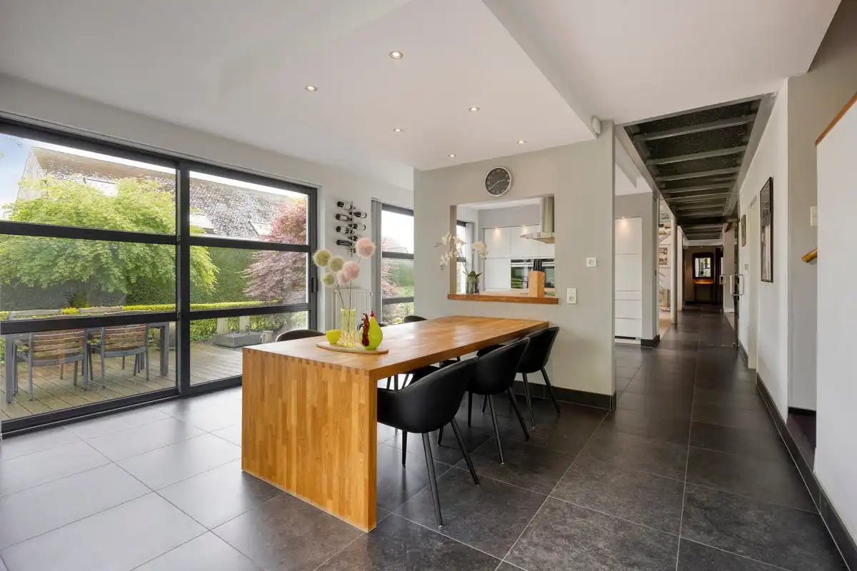 Karaktervolle viergevel woning op 24 are in Grimbergen – wonen en werken op toplocatie foto 15