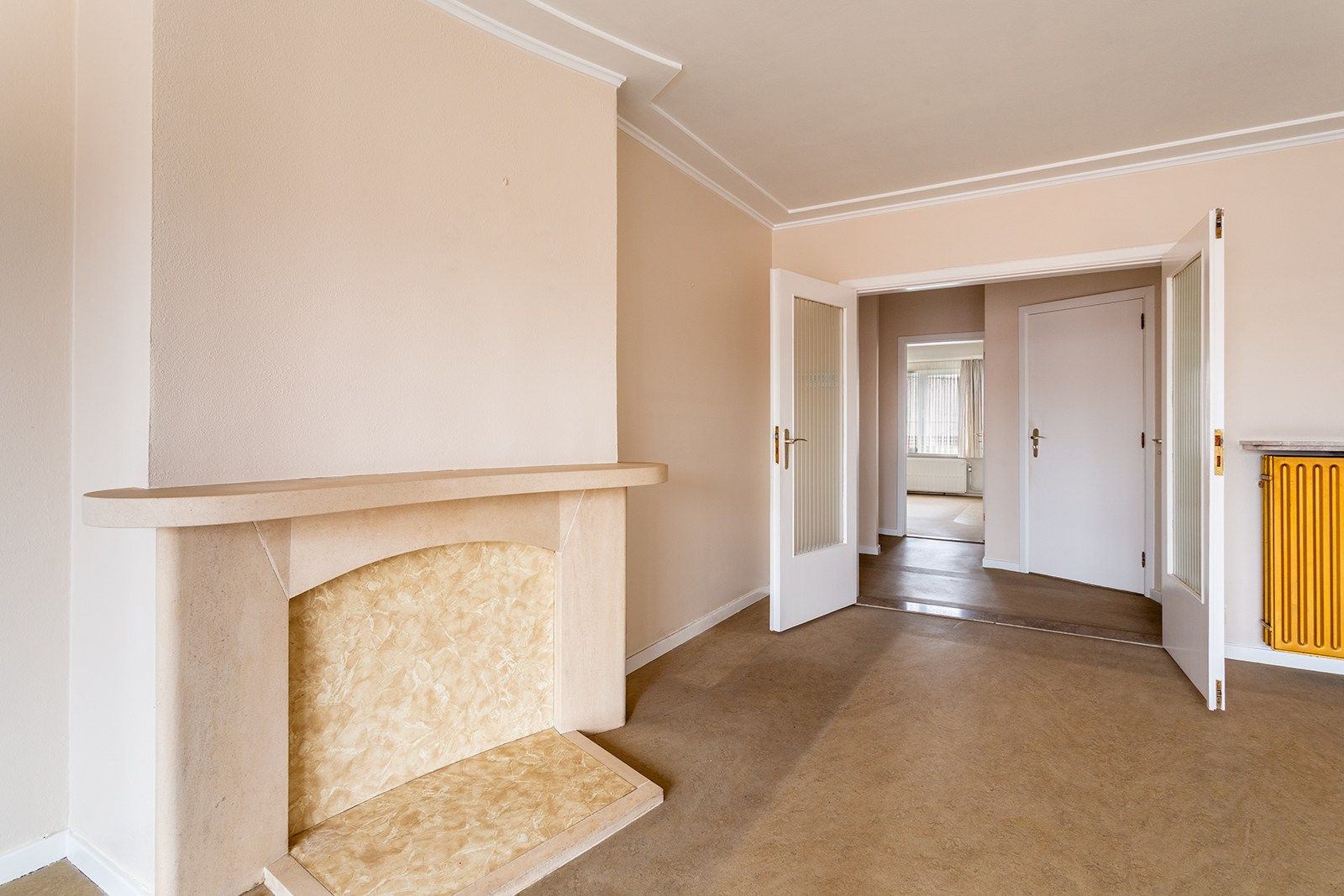Ruim, licht appartement met 2 slaapkamers en terras foto 12