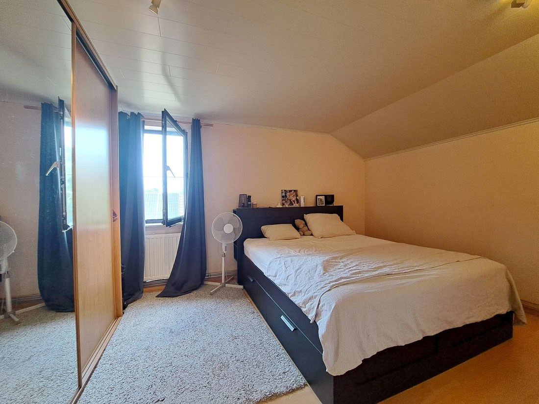 Eigentijdse villa te Lummen foto 14