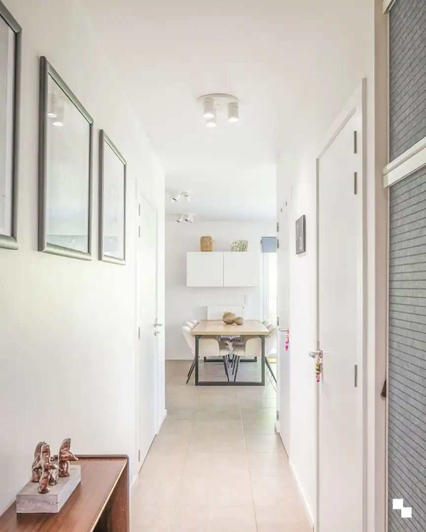 Gelijkvloers appartement omgeven door groen aan de Sint-Denijskerk foto 8
