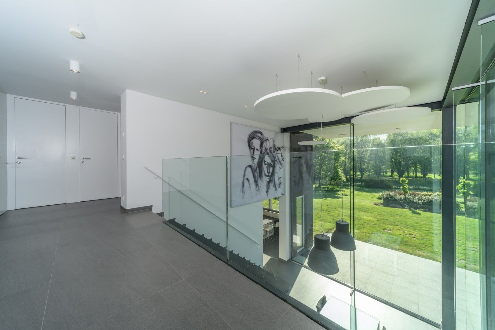 Zeer ruime, moderne en luxueuze villa foto 19
