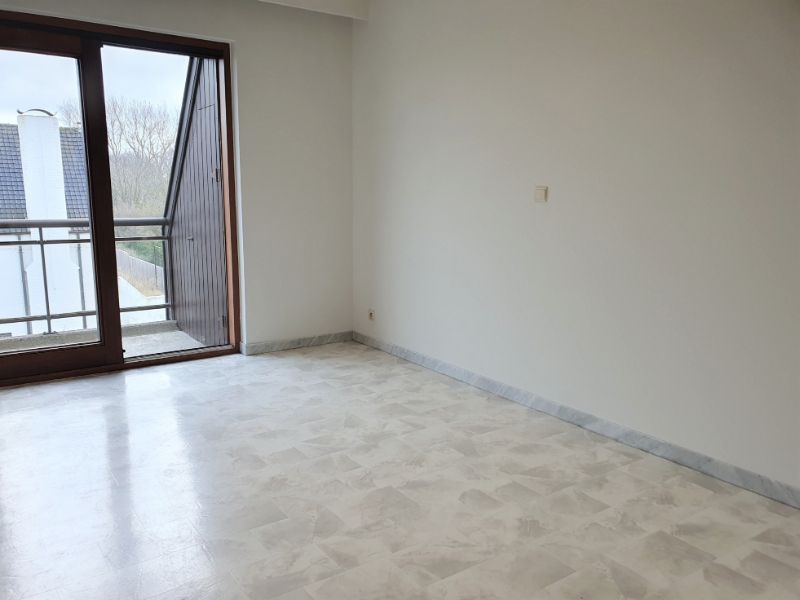 Ruim 2-slaapkamer appartement met zeezicht te huur op jaarbasis foto 5