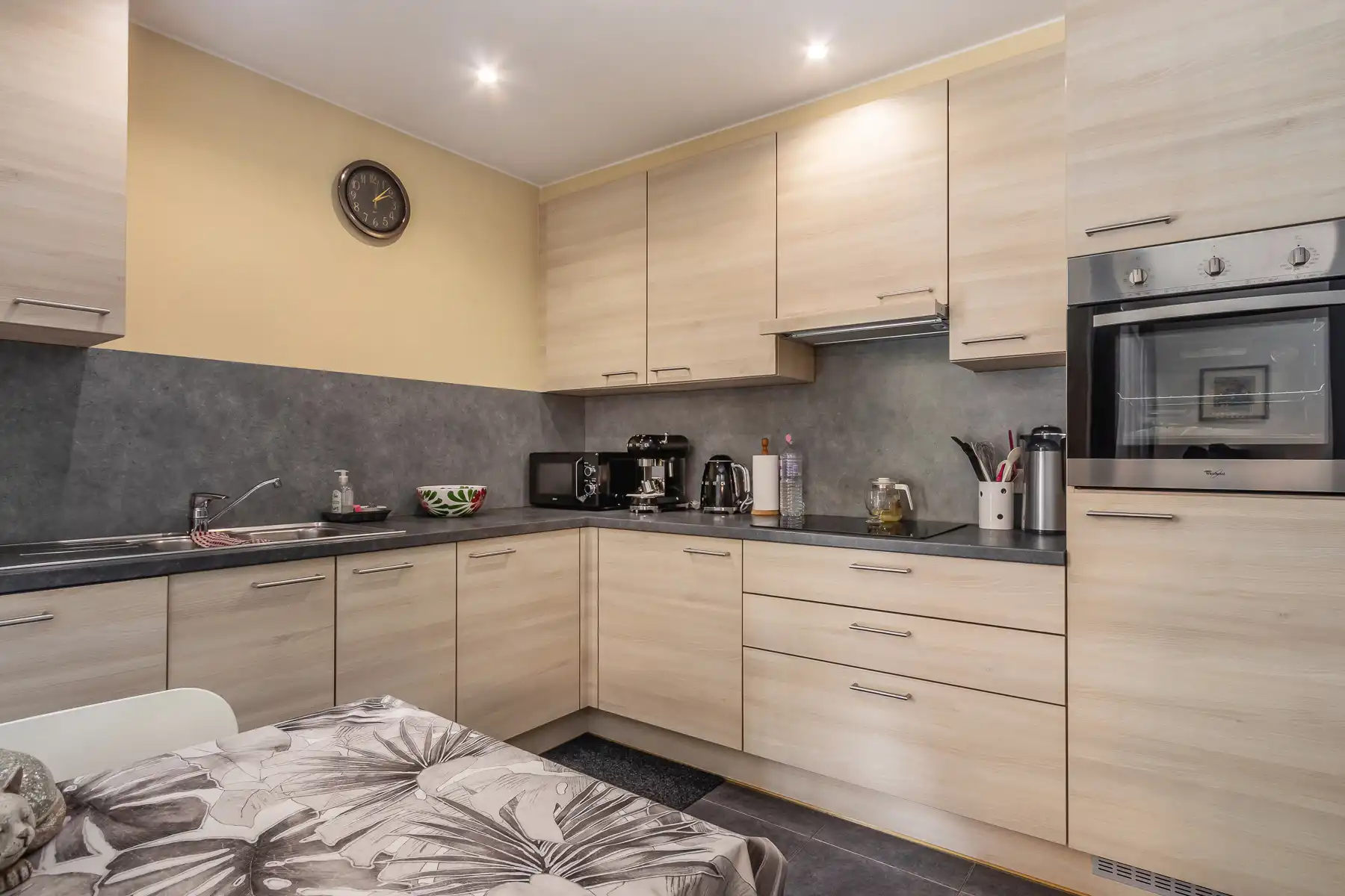 Gelijkvloersappartement met 2 slaapkamers en autostaanplaats foto 7