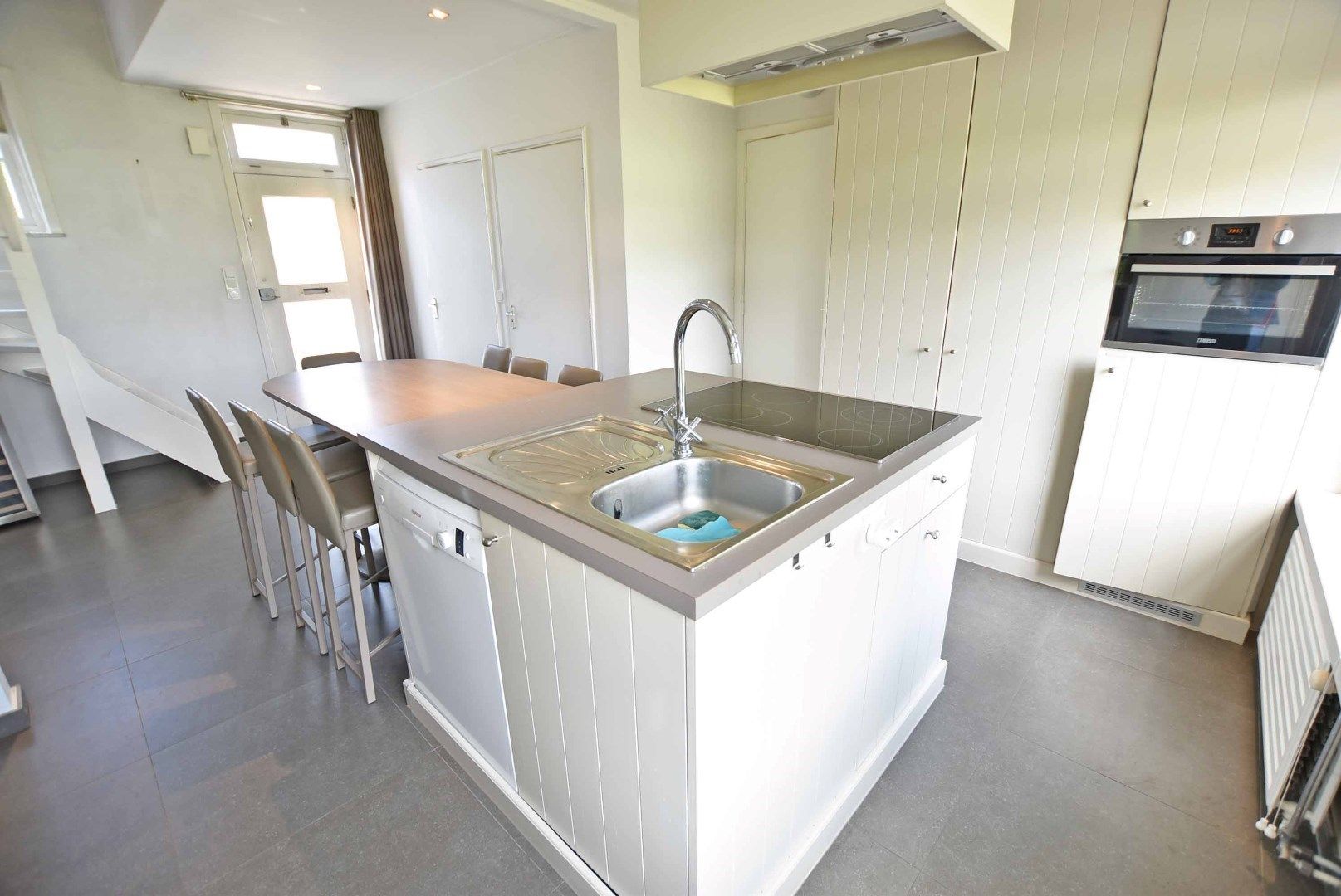 Charmante woning in Sint Anna ter Muiden met mooi uitgestrekt zicht!  foto 8