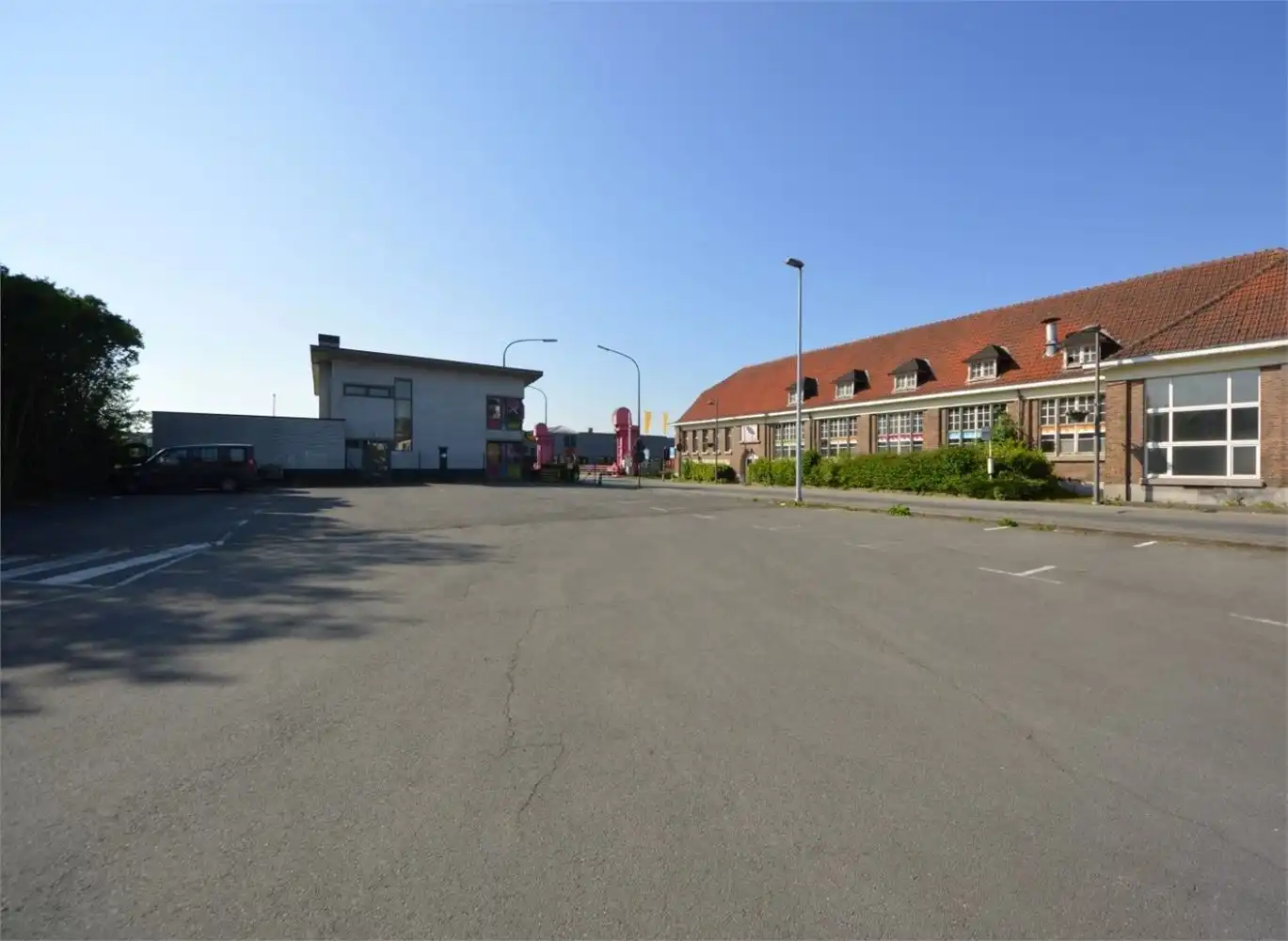 INSTAPKLAAR APP. MET TERRAS EN AUTOSTAANPLAATS CENTRUM NINOVE foto 9