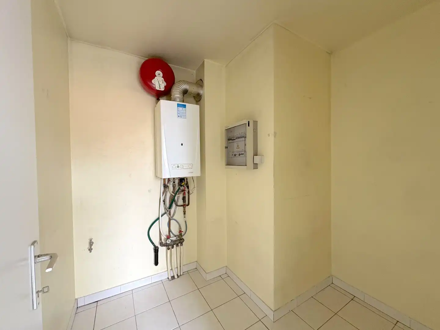 Dakappartement met 2 slaapkamers! foto 6