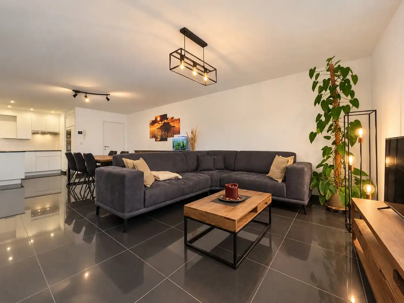 Beselare – Instapklaar appartement met 2 slaapkamers en zonnig terras foto 2