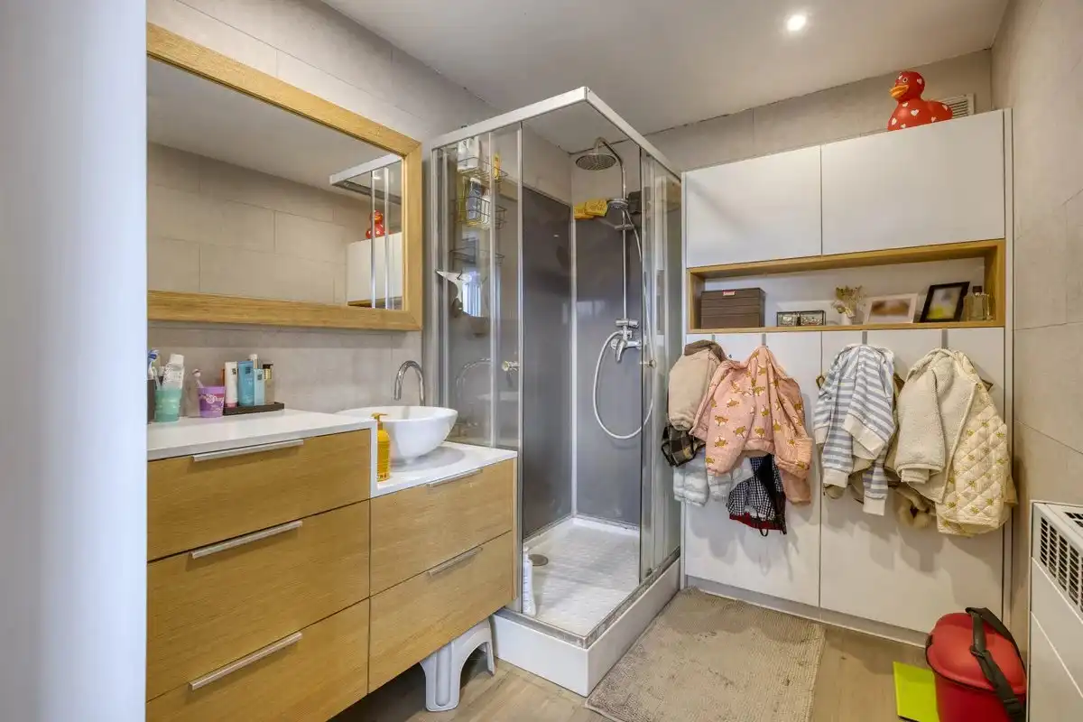 OPBRENGSTEIGENDOM BESTAANDE UIT TWEE RUIME EN VERHUURDE APPARTEMENTEN IN HERK-DE-STAD foto 20