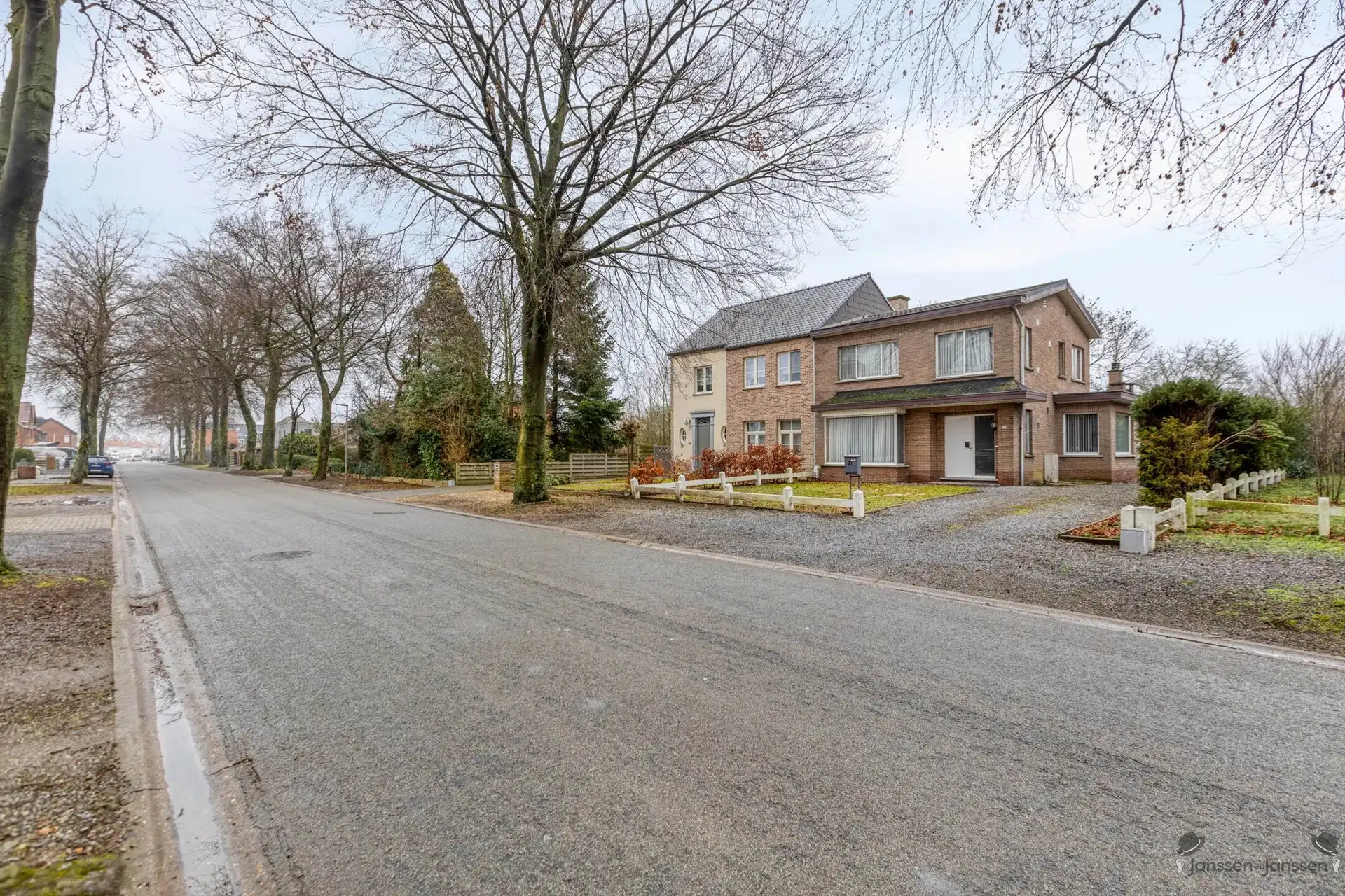 Hoofdfoto van de publicatie: Huis