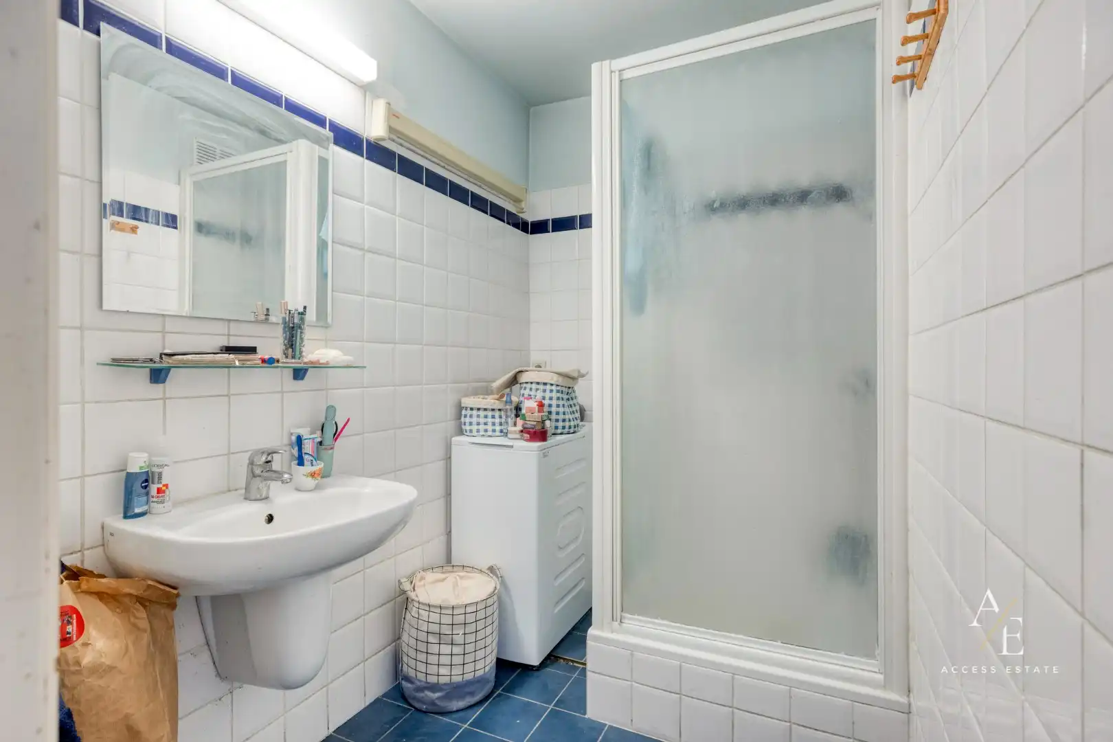 GENT - Te renoveren appartement (2slk.) met groot terras en ver uitzicht over het stadscentrum foto 10