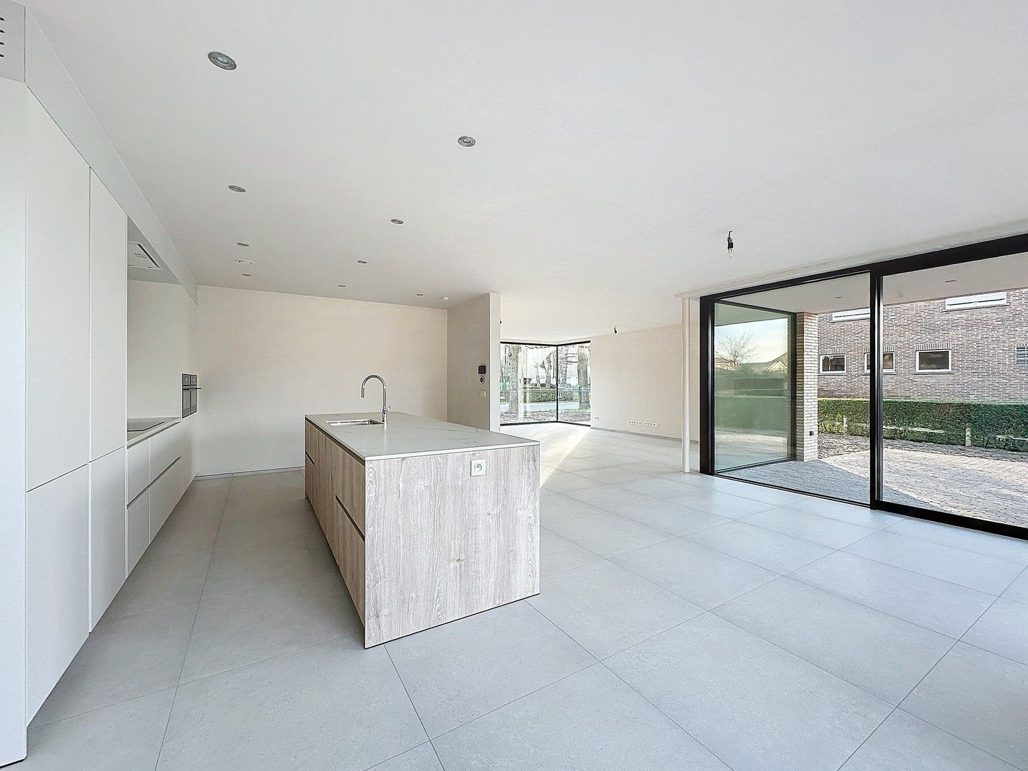 100% Instapklare en riante nieuwbouw villa. foto 4