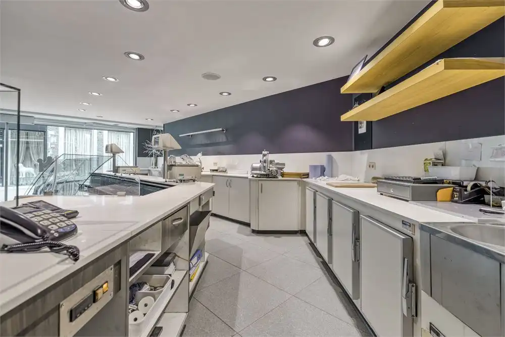 Ruim handelshuis op AAA-locatie foto 5