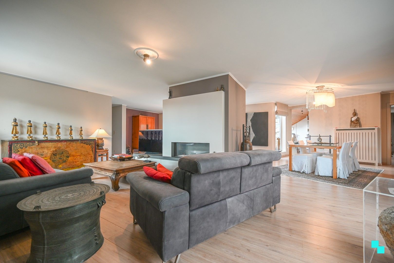 Hoofdfoto van de publicatie: Ruim penthouse in het centrum van Oostrozebeke!