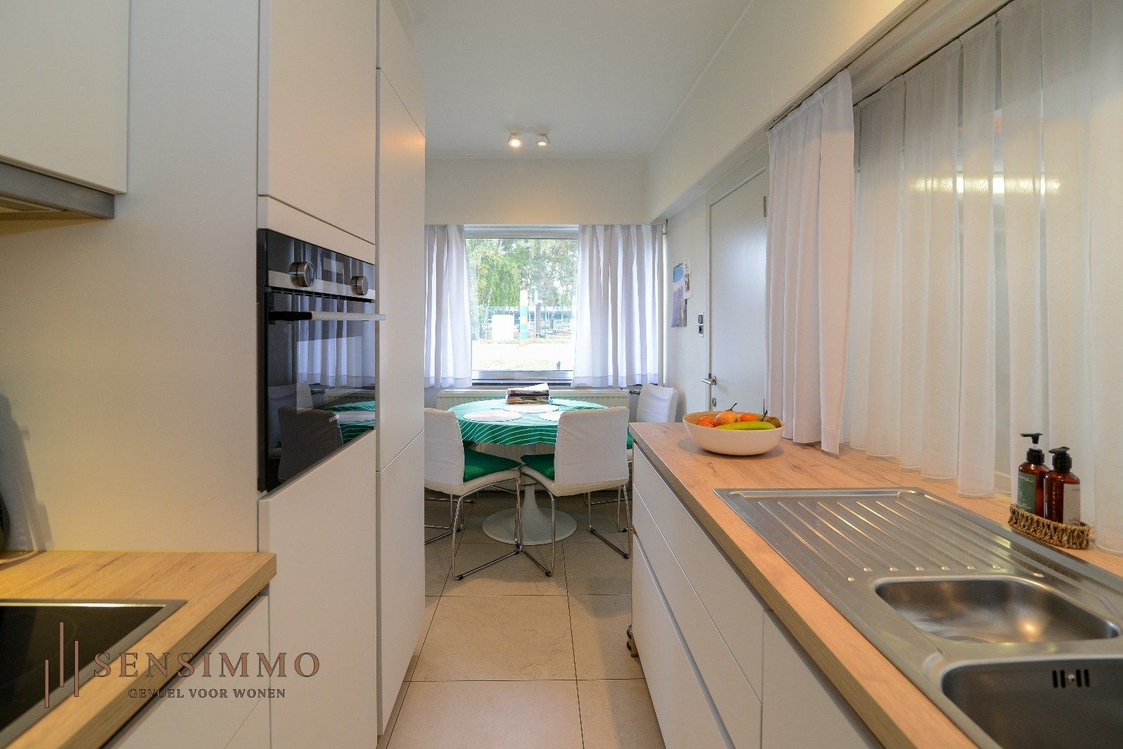 Gezellige eengezinswoning met 3 slaapkamers te Genk, De Schom 5 foto 8