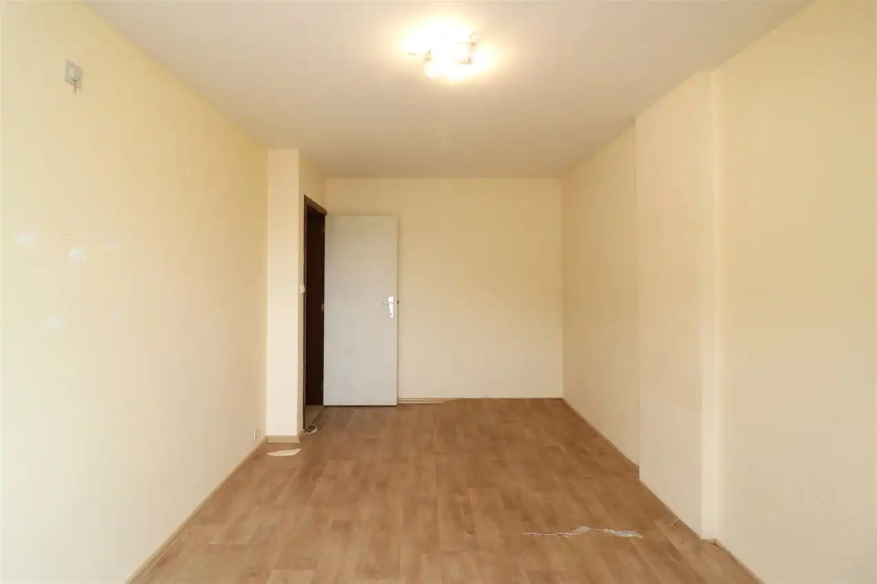 Opbrengsteigendom (handel & 4 app) op toplocatie foto 112