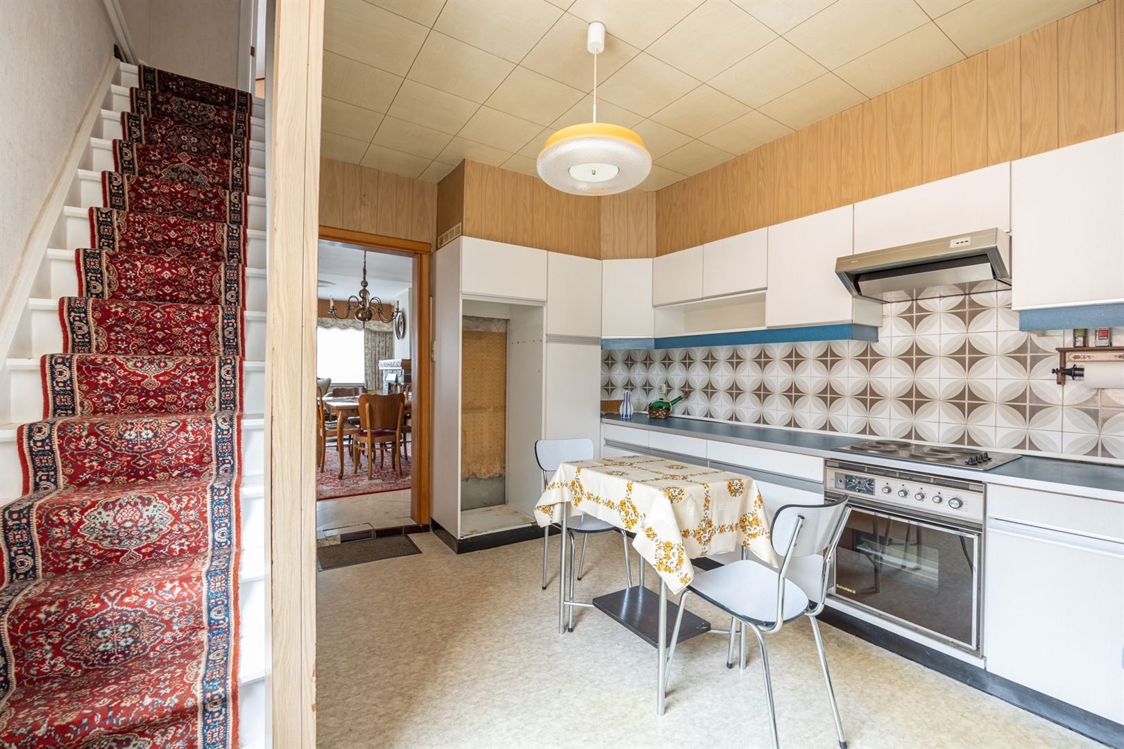 Charmante renovatie-woning met potentieel foto 8