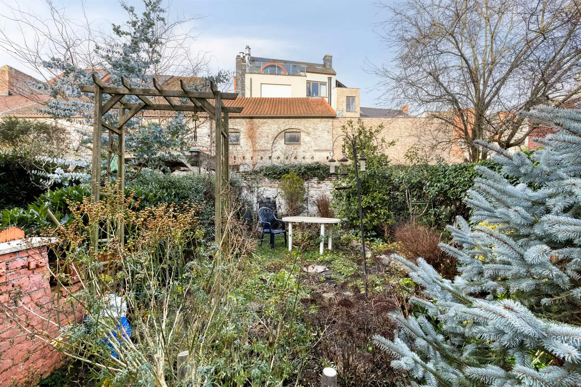 Renovatiepand op unieke locatie foto 11