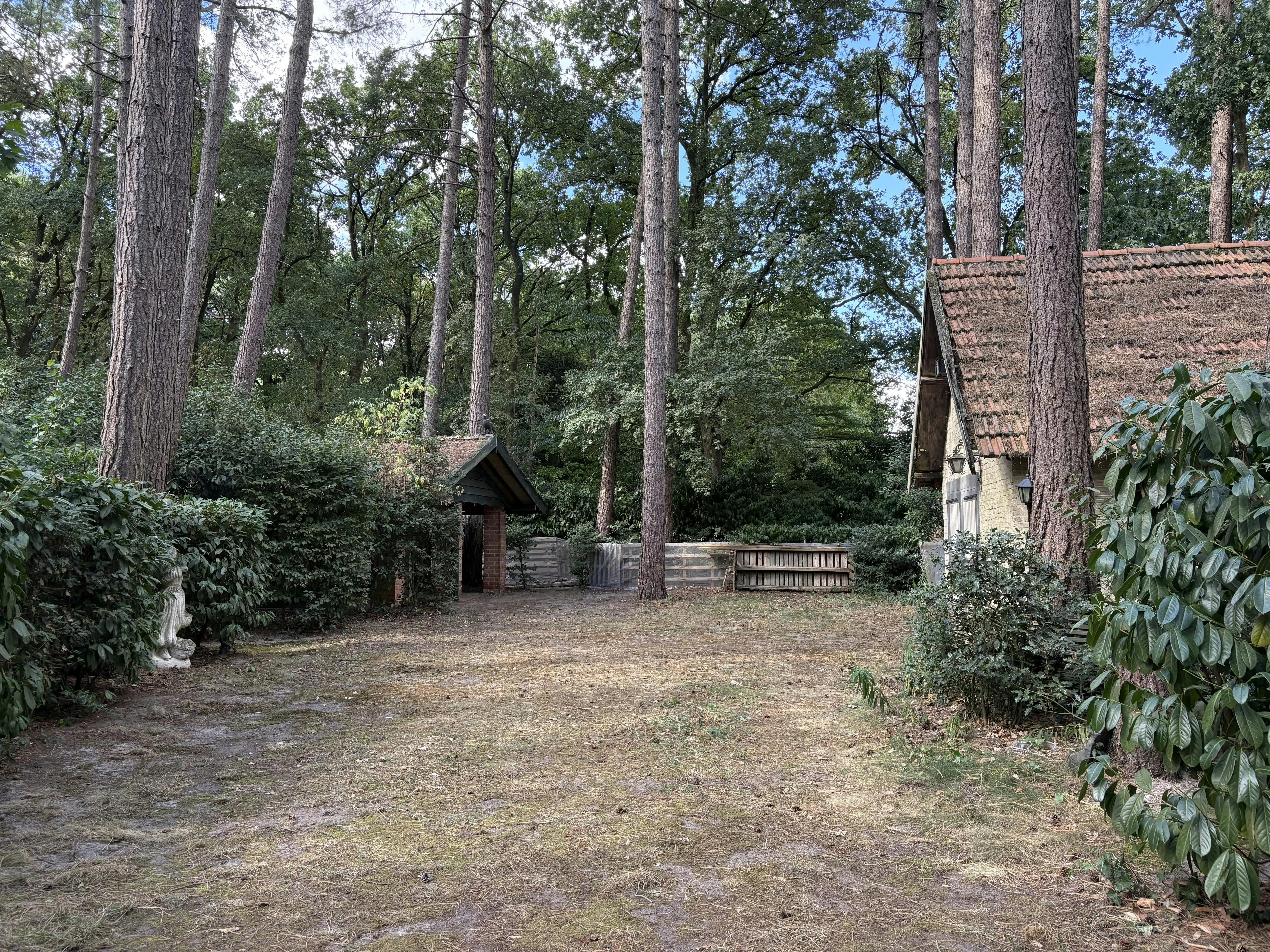 Woning met grote tuin te koop in Essen! foto 15