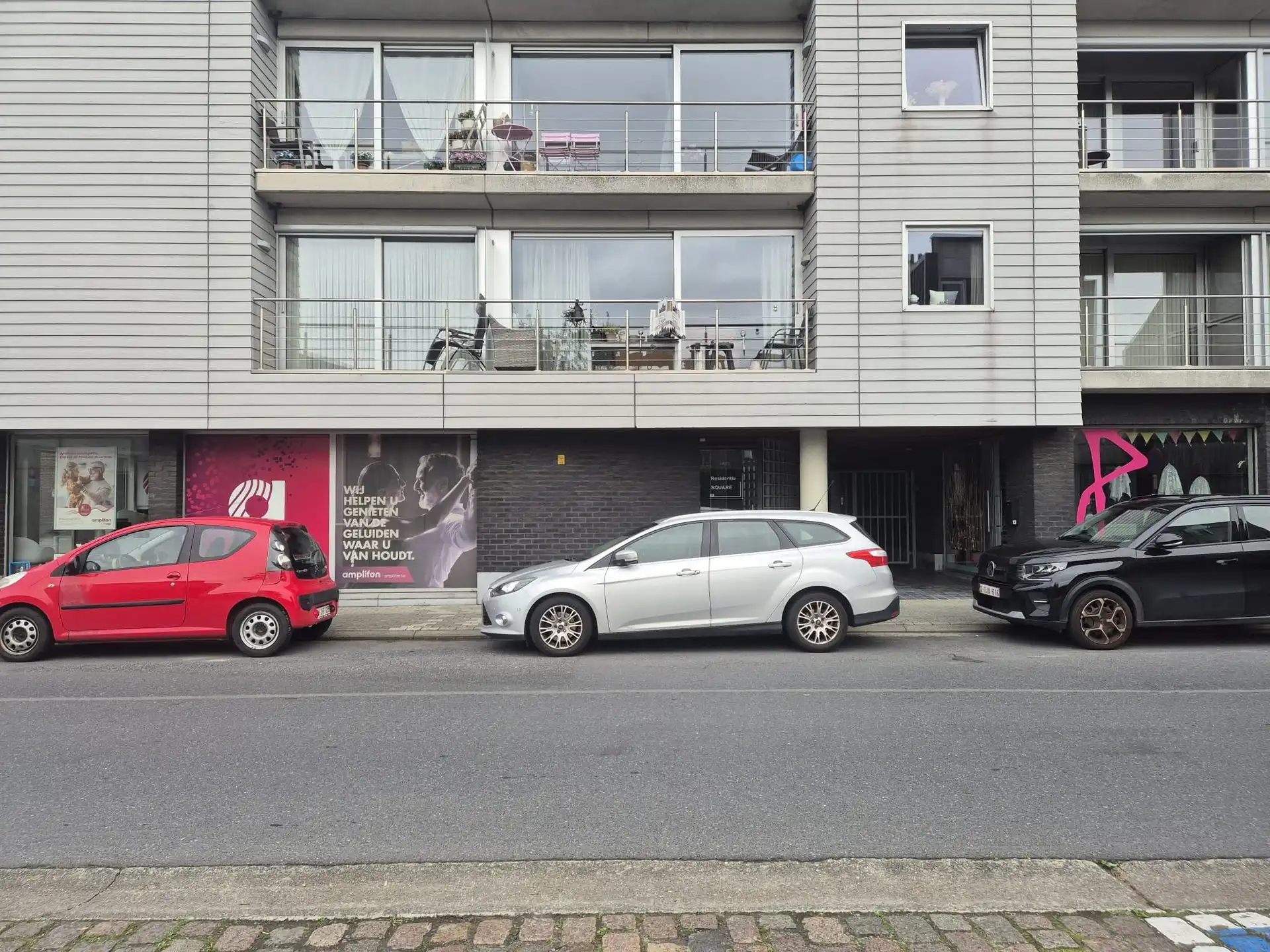 Gunstig gelegen instapklaar appartement in centrum van gemeente. foto {{pictureIndex}}