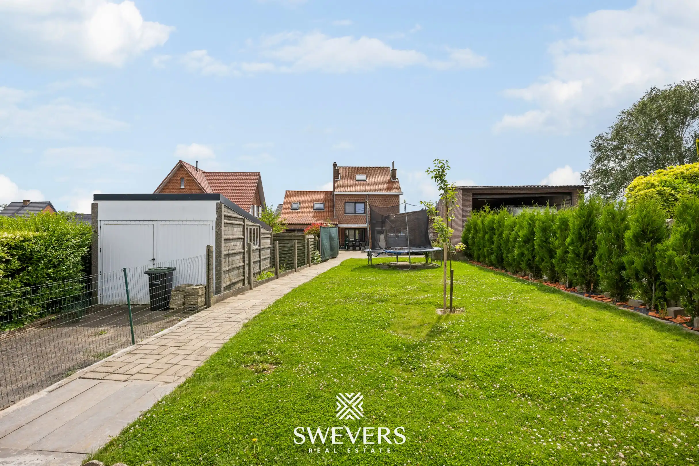 Gezinswoning met 3 slpk, tuin en ruime zolder foto 25
