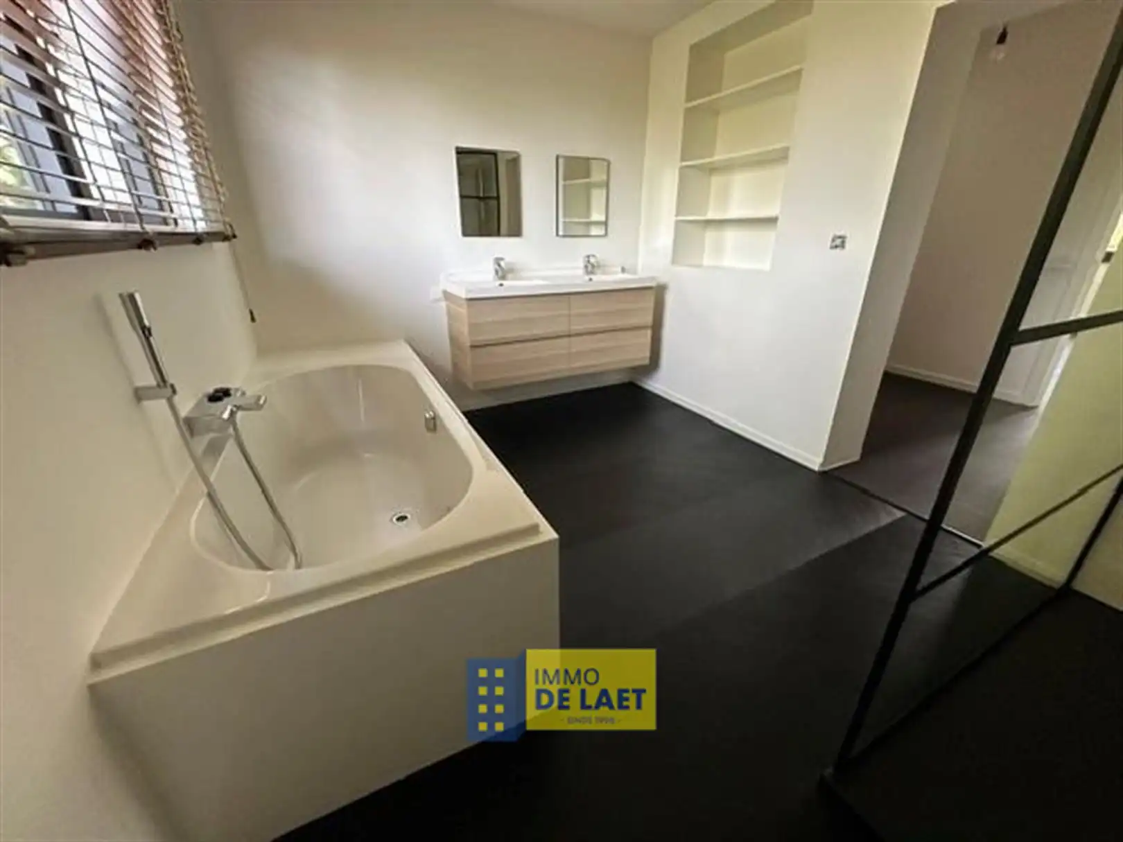 Instapklare woning met 4 slp's, garage en stadstuin foto 16