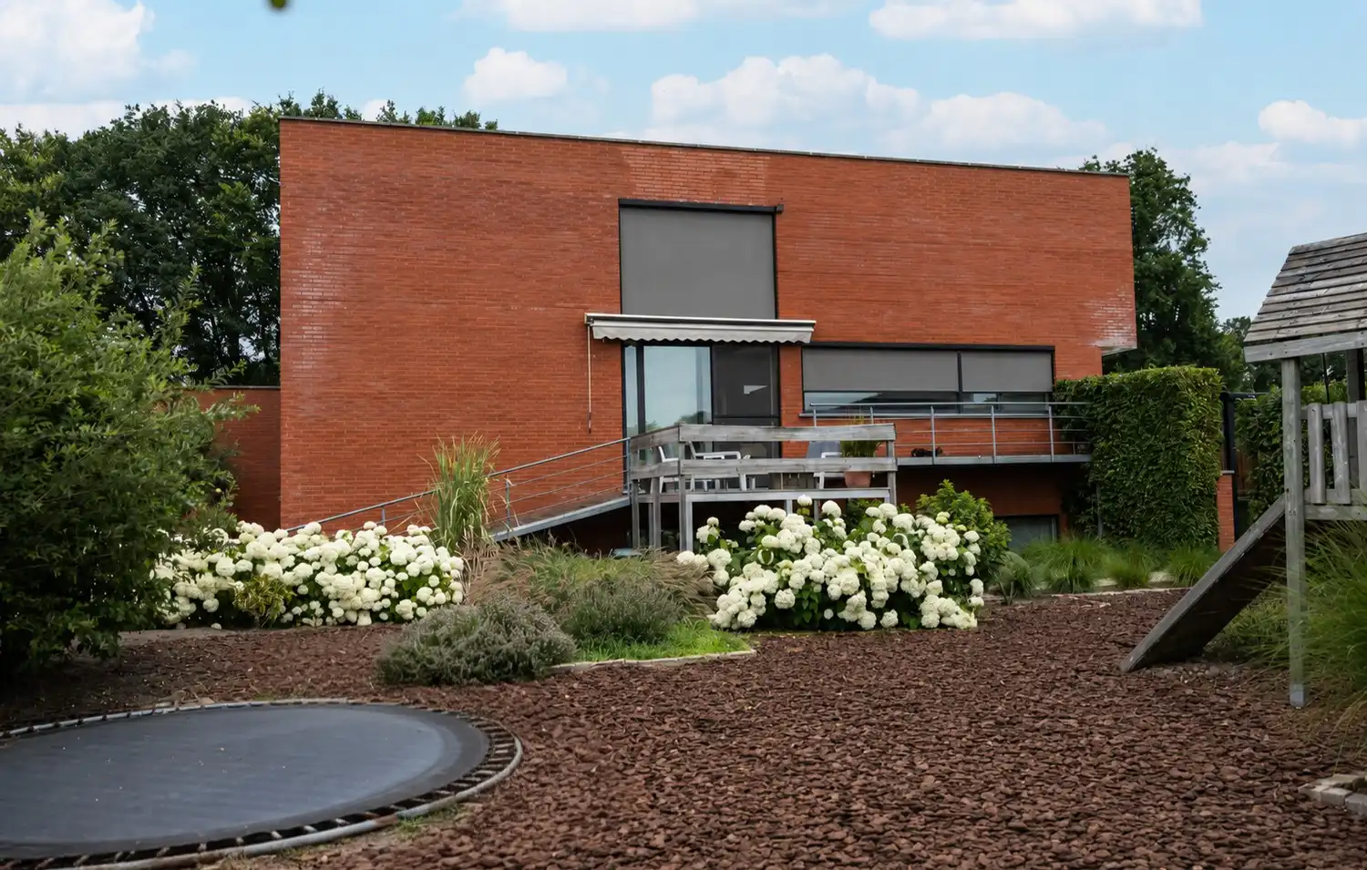 Unieke woning met een karaktervolle industrieel-landelijke architectuur foto 30
