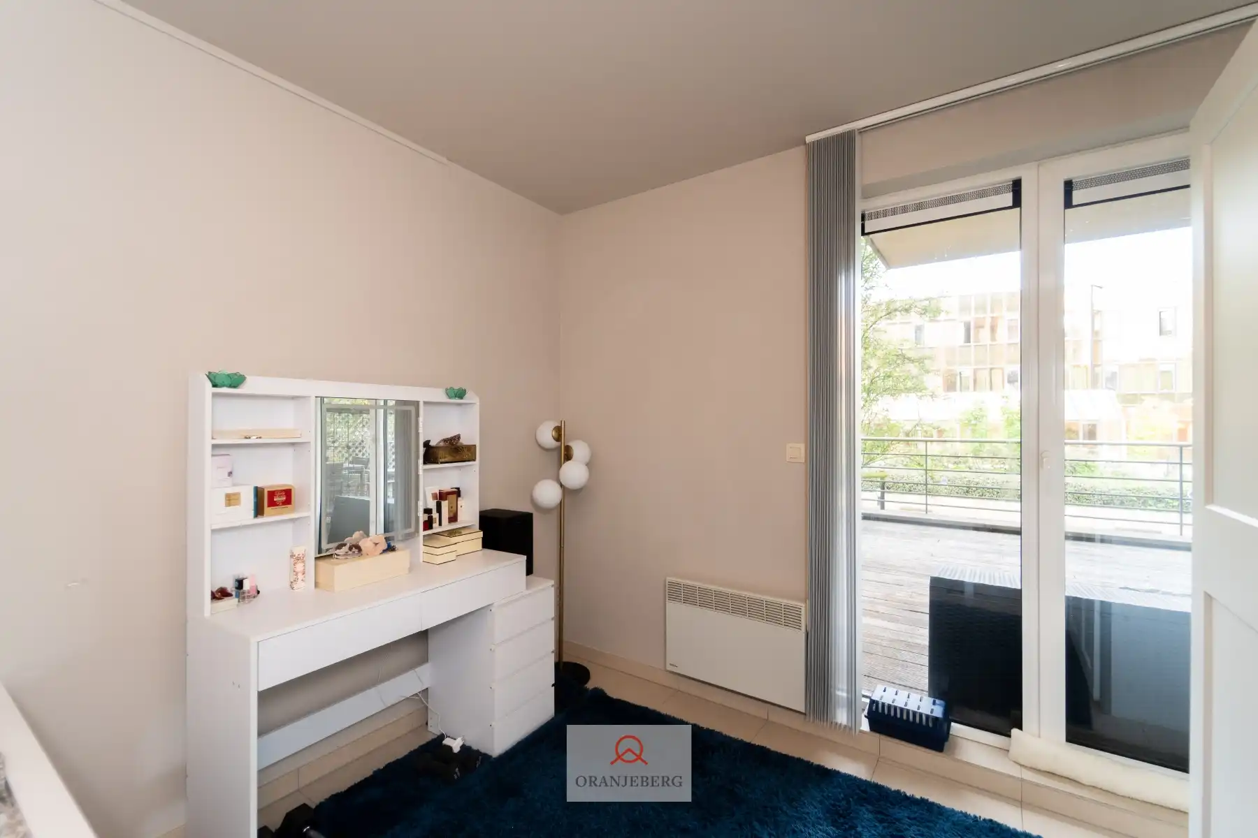 Gelijkvloers 3 slpk appartement met groot terras vlakbij Station foto 21