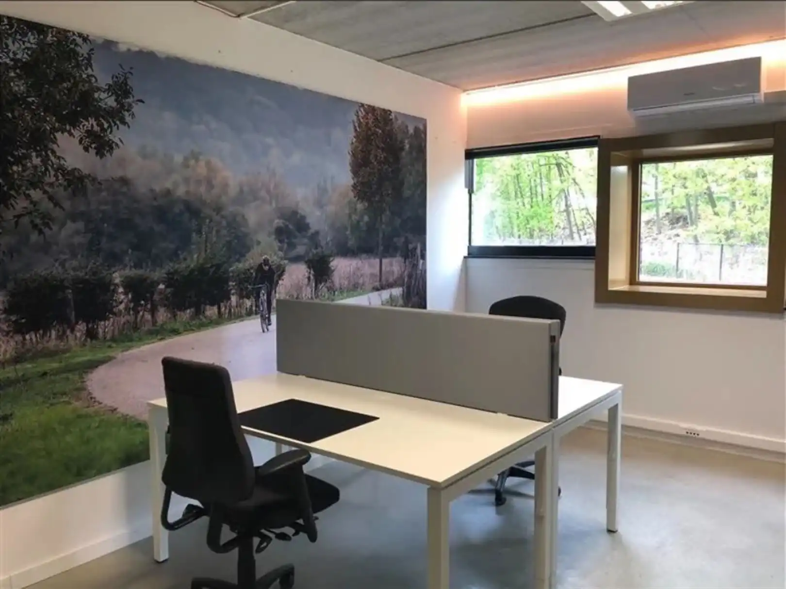 Kantoorgebouw foto 5