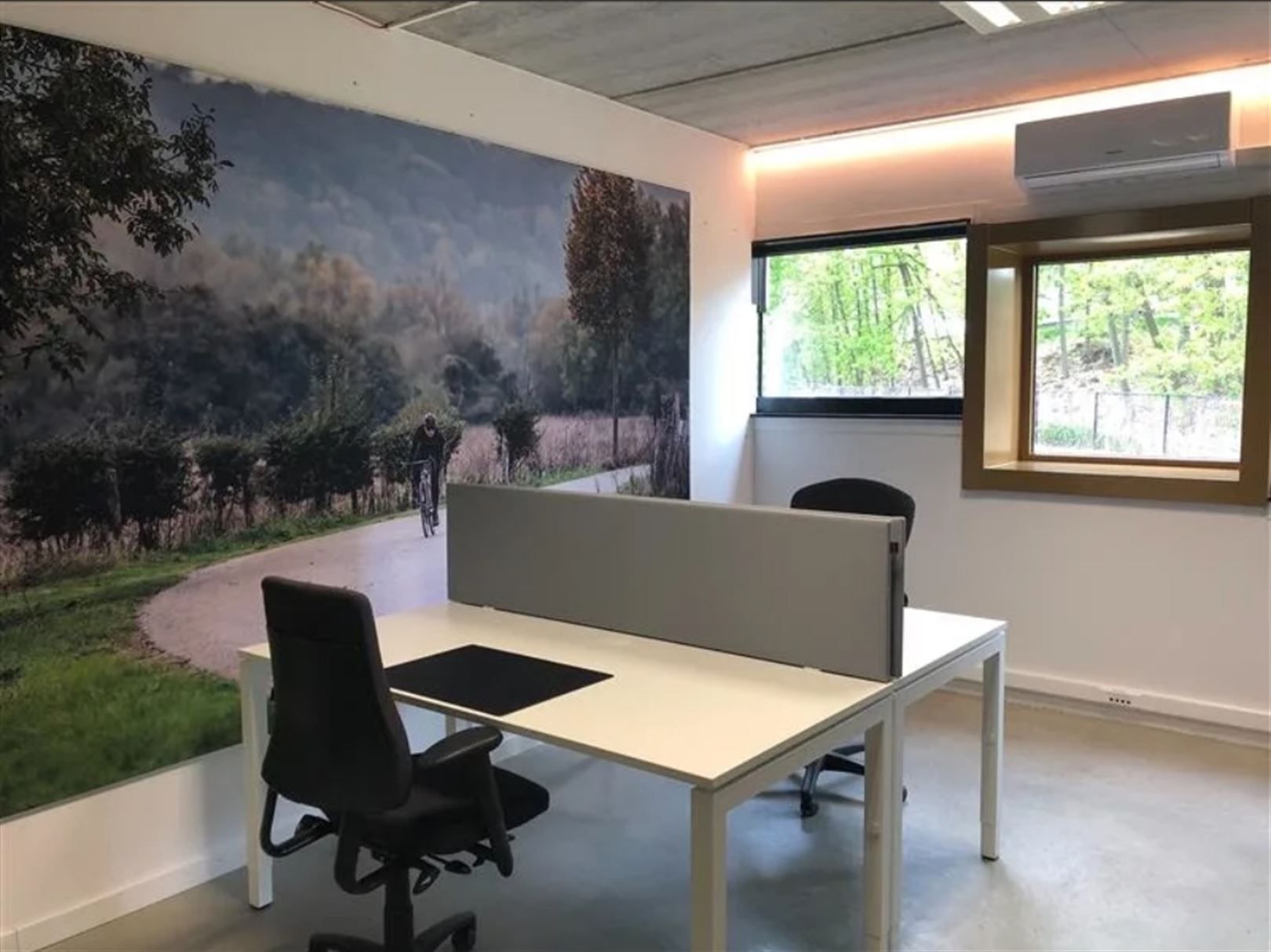 Kantoorgebouw foto 5