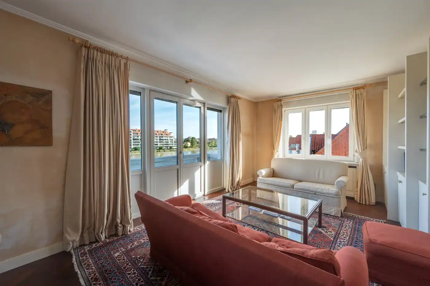 Renovatie opportuniteit! 3 gevel appartement met prachtig zicht op het Zegemeer  foto 4