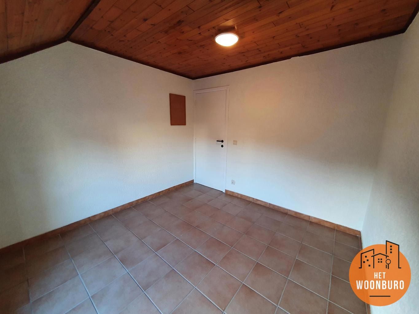 Woning (Gesloten bebouwing) met tuin foto 10