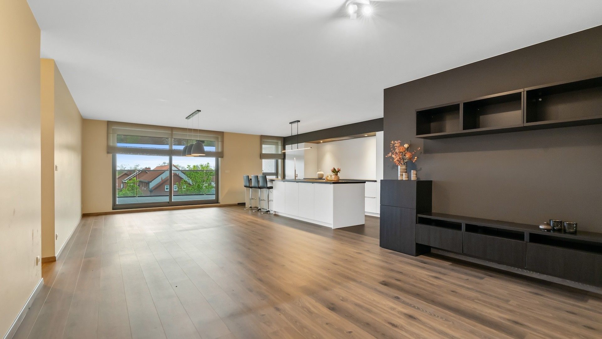 Modern appartement met 3 slpkrs en een terras van 24m2 tegen het centrum van Genk foto 5