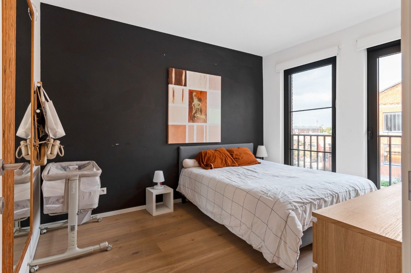 Recent app. op 1e verd. met 2 slpk. in Cadix-buurt te Antwerpen foto 12