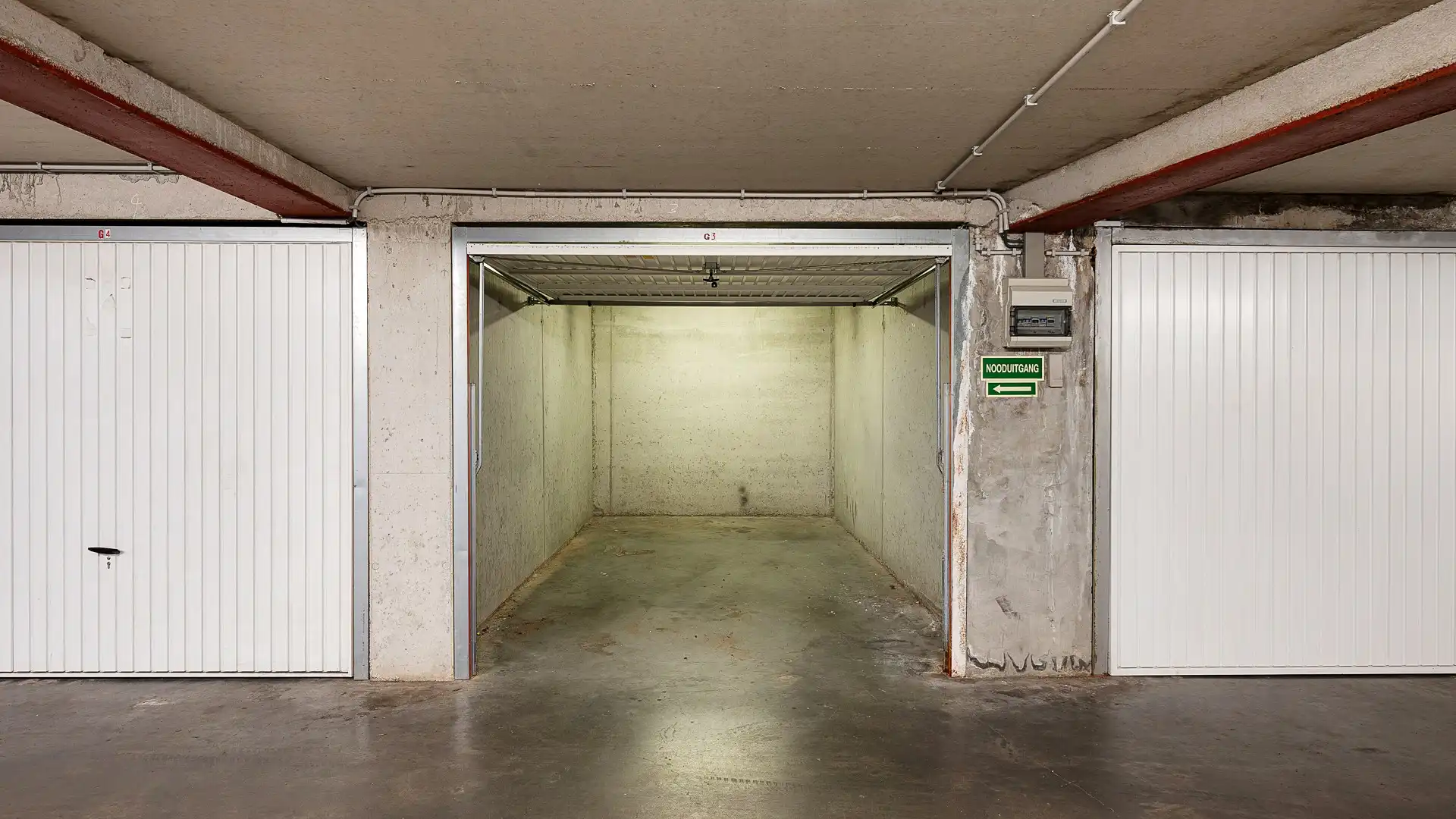 Op te frissen appartement met mooie terrassen te Heist foto 12