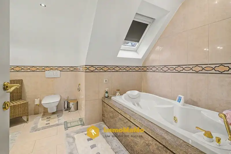 STIJLVOLLE VILLA OP 10.397m2 MET AANGELEGDE PARKTUIN - TE KOOP foto 19