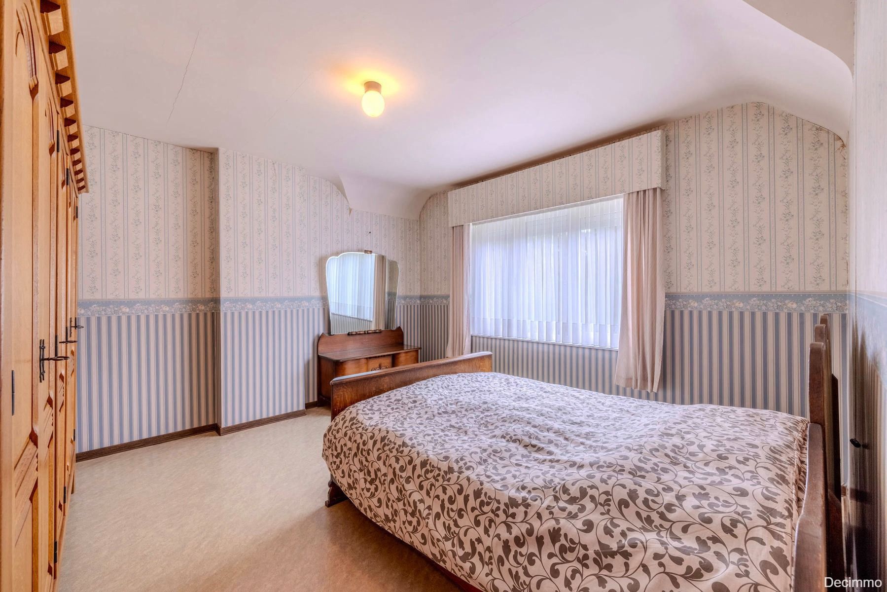 Op te frissen gezinswoning gelegen op rustige locatie foto 19