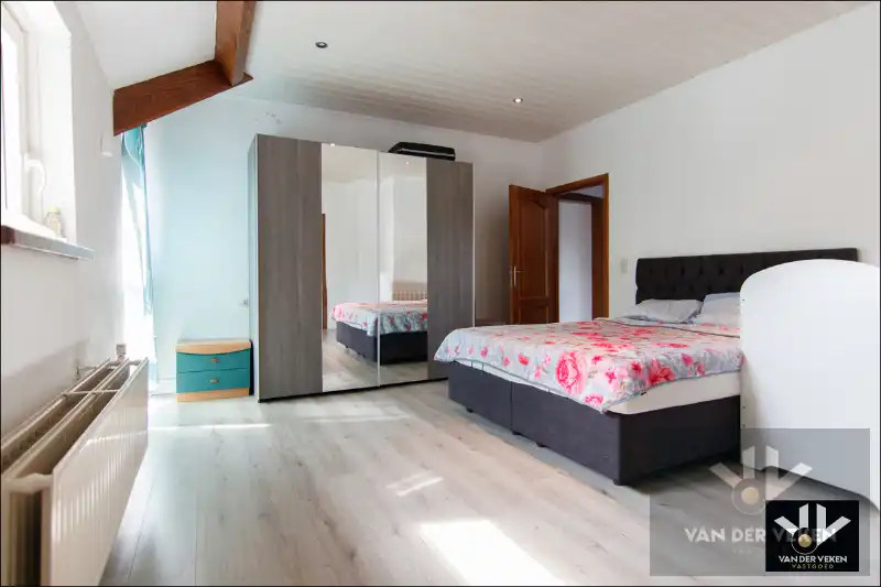 GEZINSWONING MET 3 SLAAPKAMERS foto 10