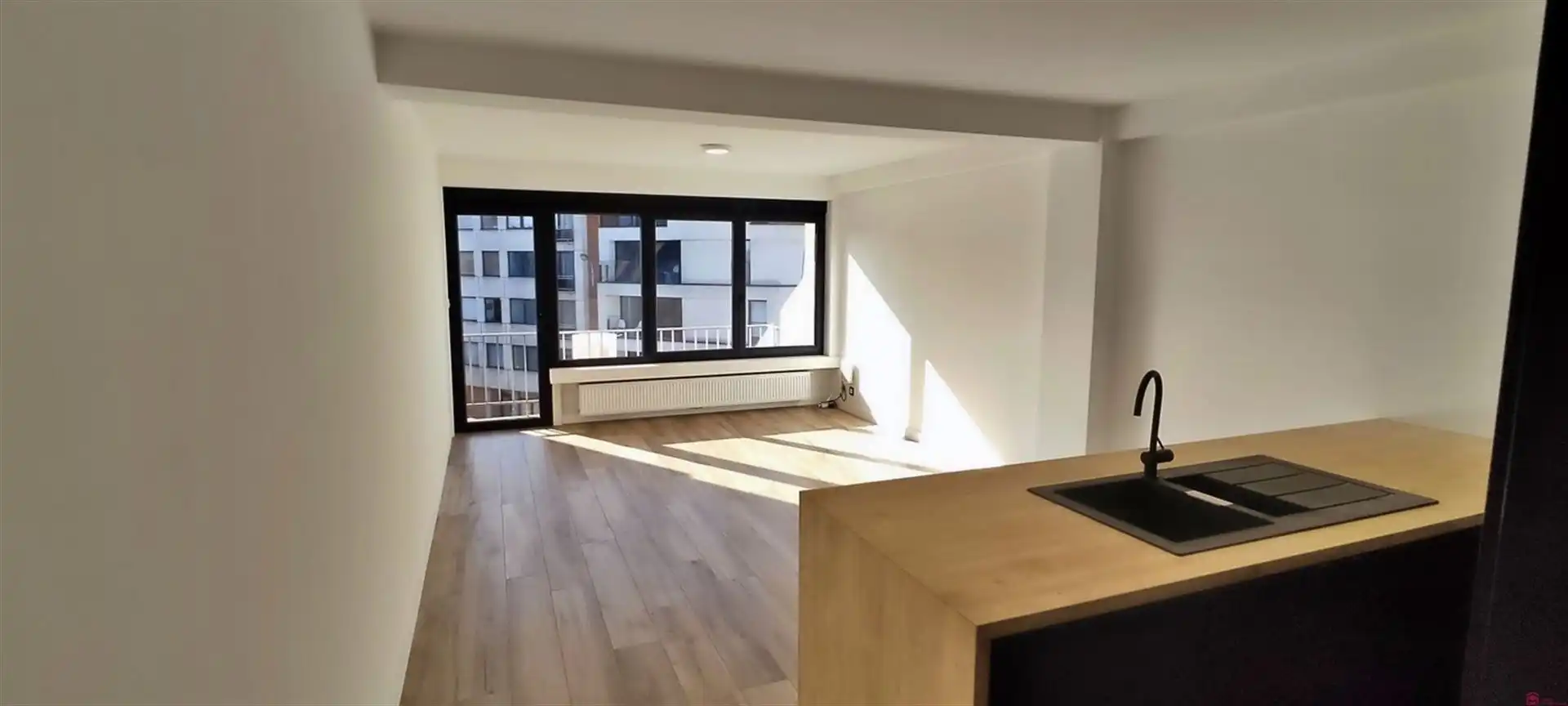 Instapklaar appartement foto {{pictureIndex}}