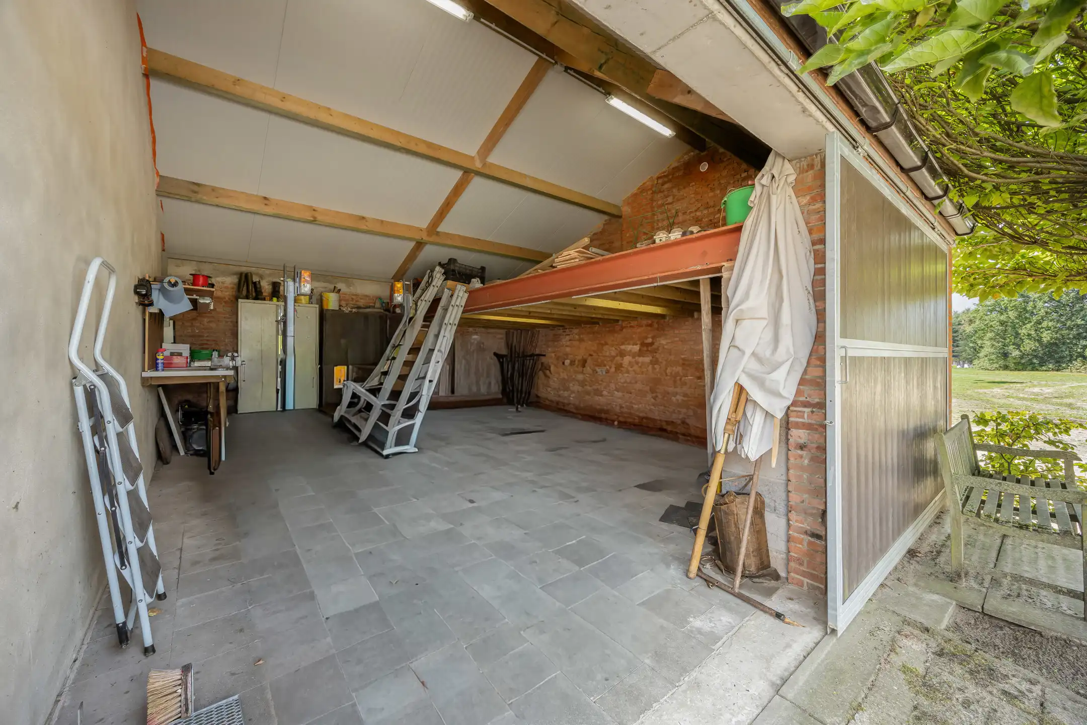 Unieke hoeve op een domein van maar liefst 8,56 Ha foto 23