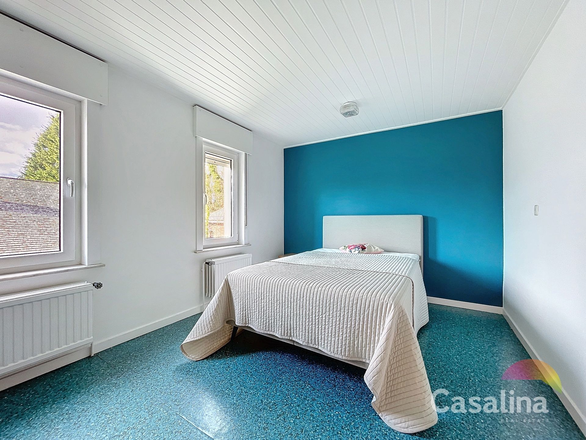 Charmante bungalow met potentieel op toplocatie!  foto 16
